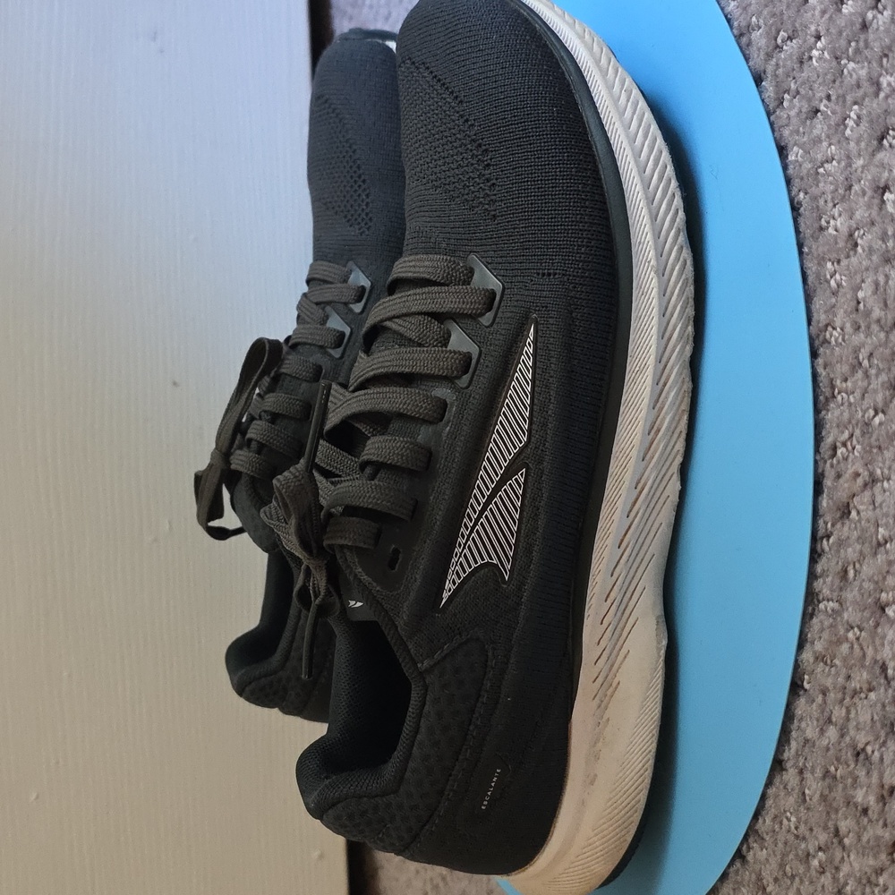 Altra Escalante 3 Size 7
